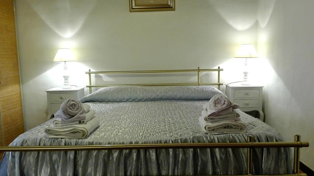 Bed And Breakfast Casale Isorella San Gemini Bagian luar foto