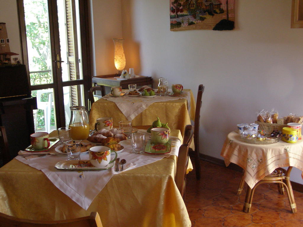 Bed And Breakfast Casale Isorella San Gemini Bagian luar foto